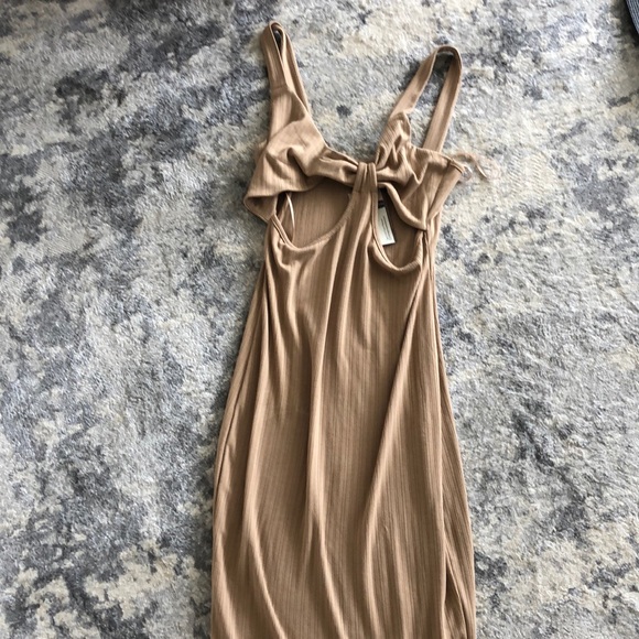 NWT green and serene cutout dress - Picture 1 of 2